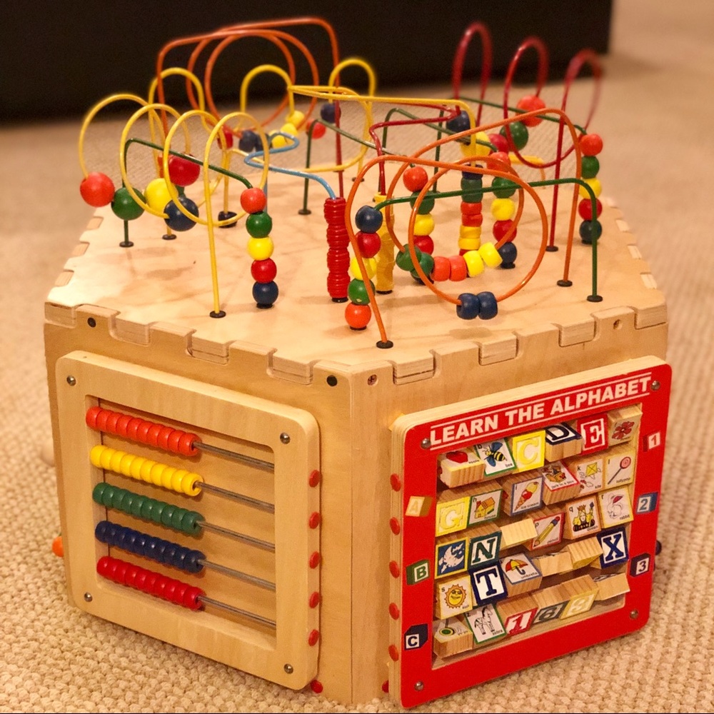 6-Sided Activity Center